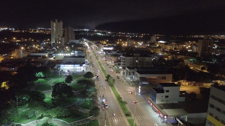 Vista aérea da avenida Lions internacional | Diego - Gcom