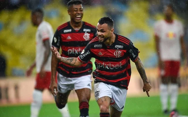 Flamengo vence o Bragantino por 2 a 1 no Maracanã — Foto: André Durão